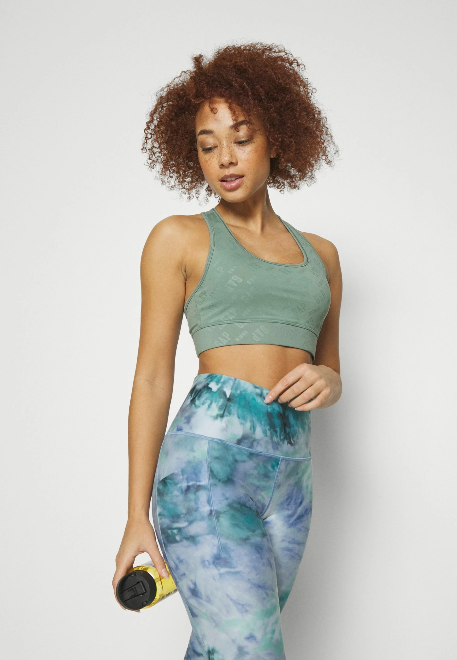 GAP V-Gfit Powermove Tback Bra - Sport Bh - Sage Logo 6 GAP V-Gfit Powermove Tback Bra - Sport Bh - Sage Logo - Afbeelding 4