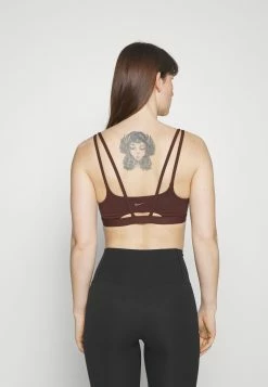 Nike Performance Alate Trace Bra - Sport-Bh Met Light Support - Earth 9 Nike Performance Alate Trace Bra - Sport-Bh Met Light Support - Earth -triangle bra shop 2e8f231d95f149938ff6b15b38dc0509