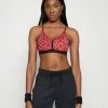 Nike Performance Indy V Neck Bra - Sport-Bh Met Light Support - Sea Coral/Black 2 Nike Performance Indy V Neck Bra - Sport-Bh Met Light Support - Sea Coral/Black -triangle bra shop 5dab12925bf44c06b7ecd298a3c1273c